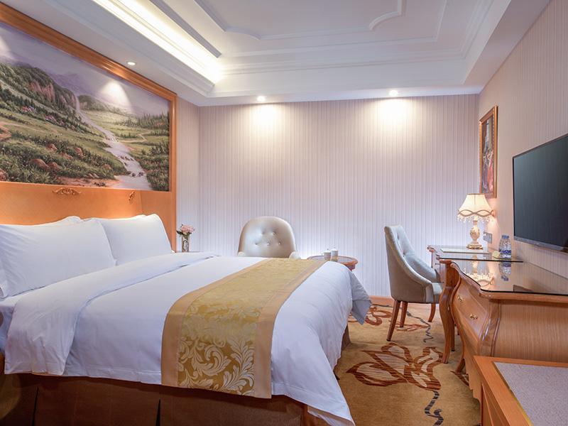 Vienna International Hotel Puning International Commodity City ภายนอก รูปภาพ